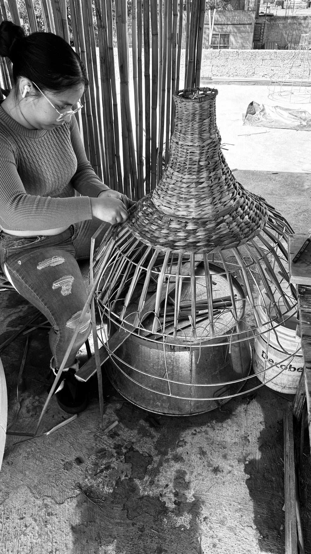 Áak – Lámpara colgante de Tule y Henequén