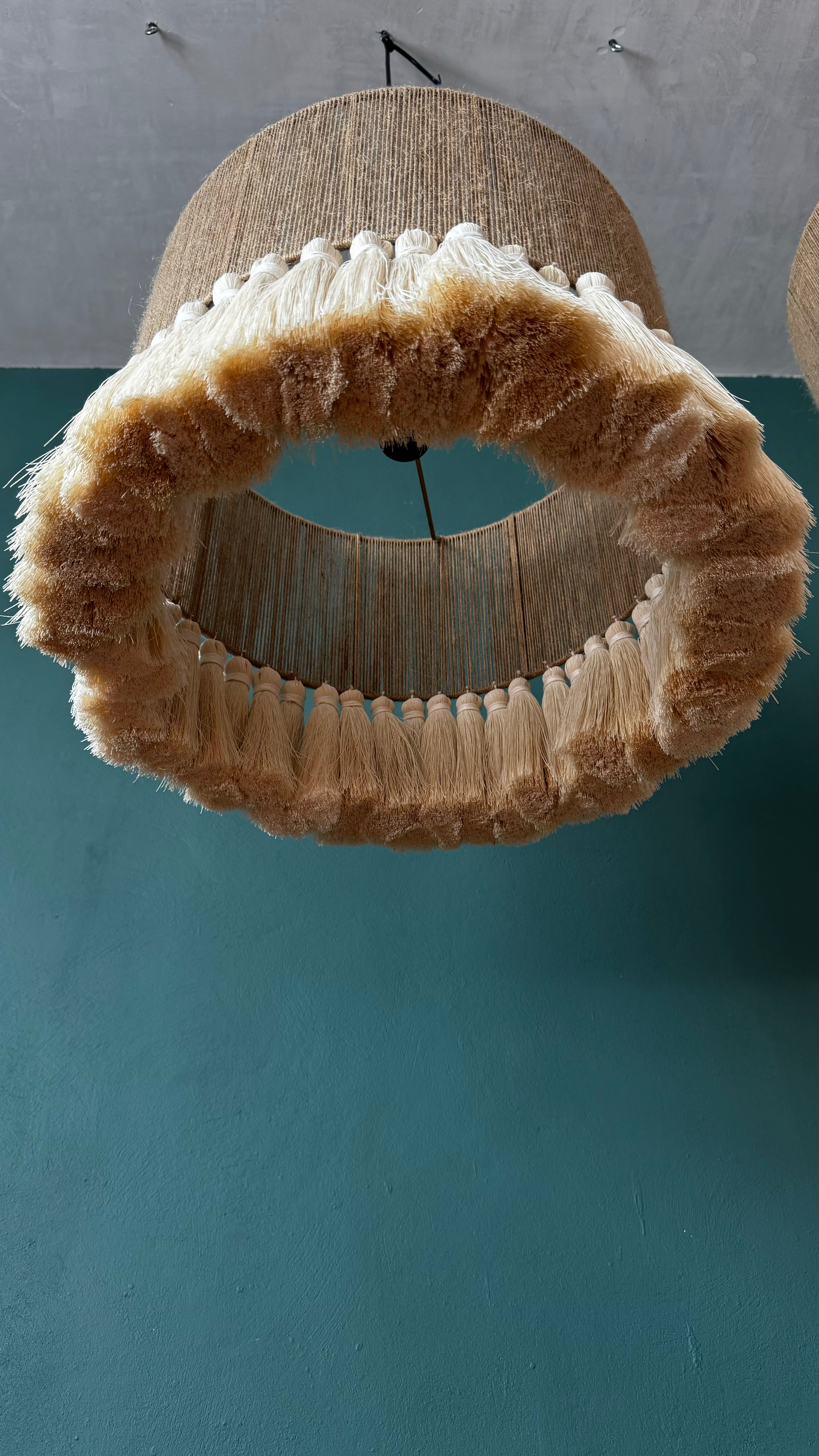 Lámpara Colgante de Yute y Borlas