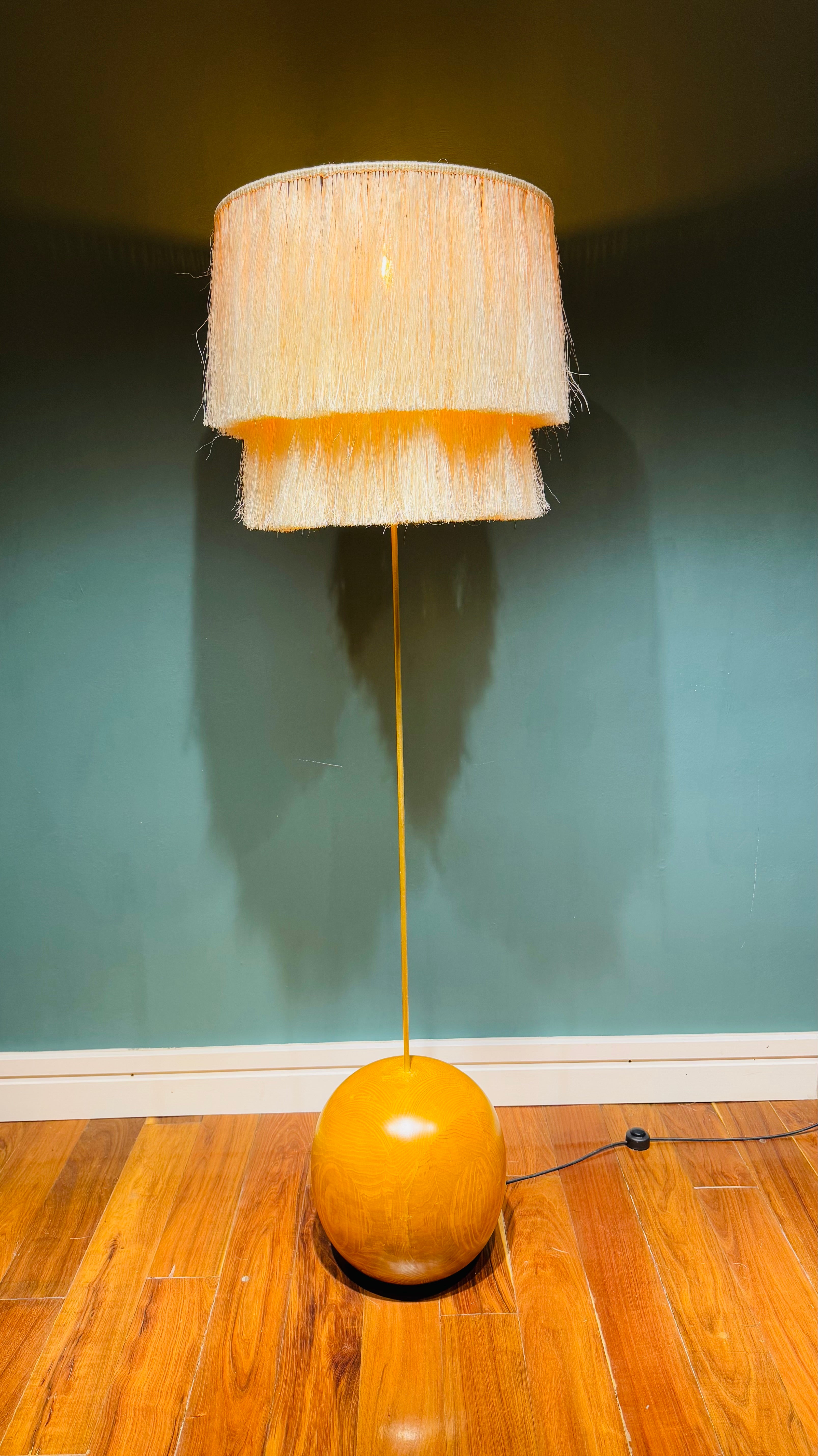 Flamenco – Henequen floor lamp