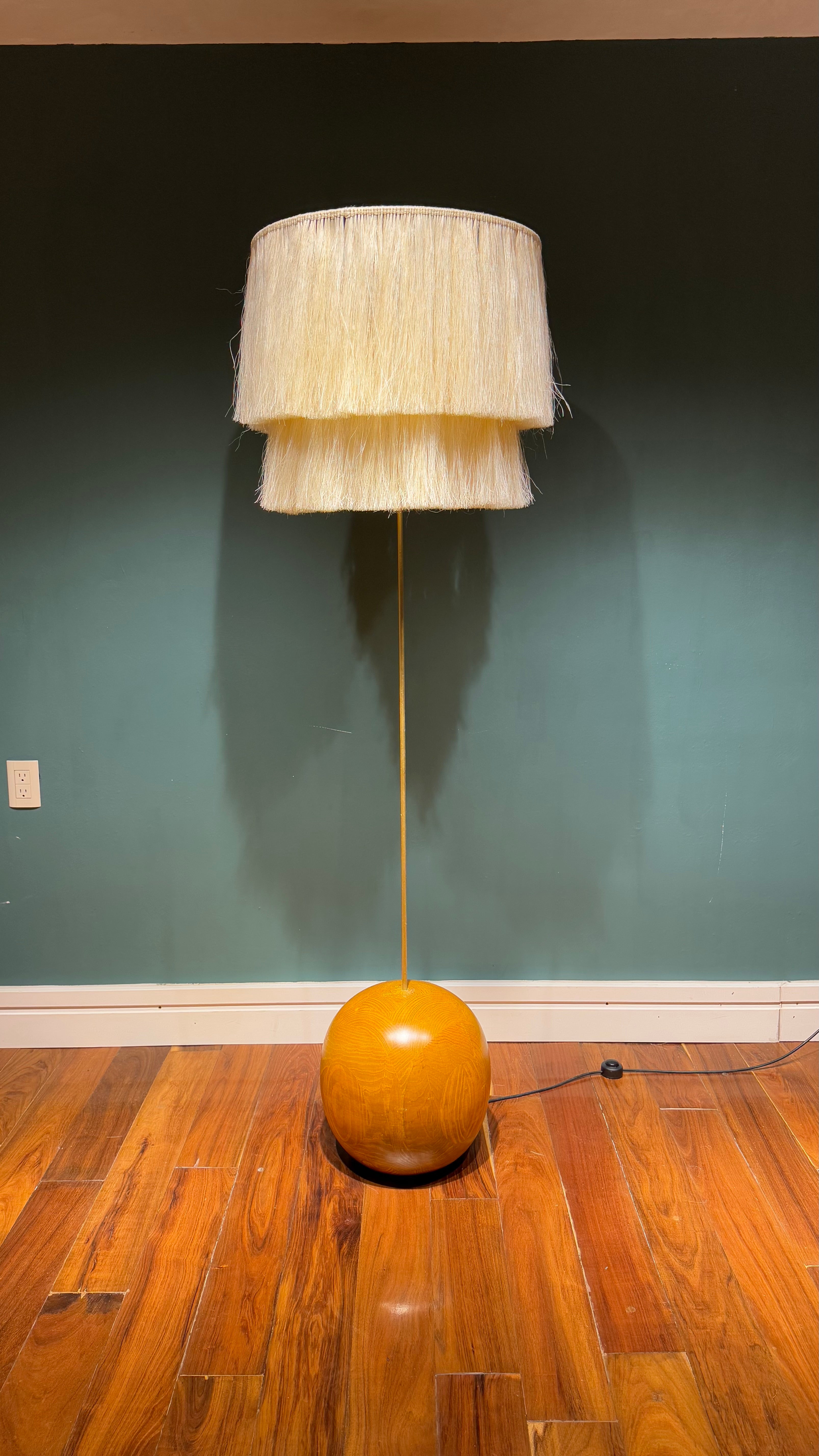 Flamenco – Henequen floor lamp