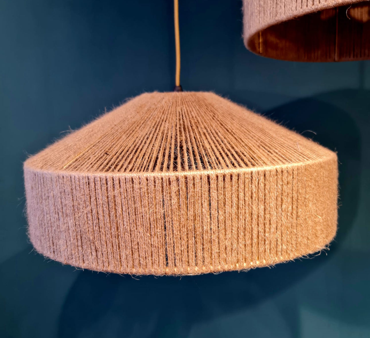 Pheasant – Hanging lamp made of jute
